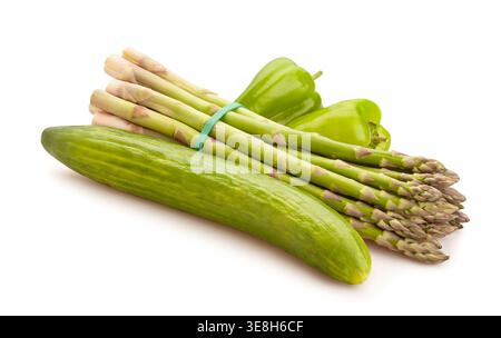 Spargel-Gemüsemischpfad isoliert auf weiß Stockfoto