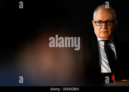 Roberto Gualtieri, Bürgermeister von Rom, nimmt am 14. April 2026 an der Pressekonferenz des bevorstehenden Internazionali BNL d'Italia 2026 Tennis Turniers im Foro Italico in Rom Teil. Stockfoto