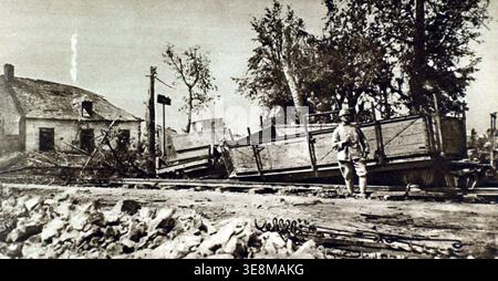 Frankreich - 1916 ; erster Weltkrieg an der Somme-Front zogen sich die französischen Truppen seit dem 7. Juli in Biaches zurück. Ein deutscher Eisenbahnwagen im Dorf. Stockfoto