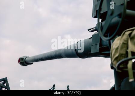 Das Fass einer selbstfahrenden Artillerie Stockfoto