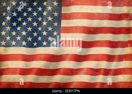 Alte, schwenkende amerikanische Flagge, verschlissen, fleckig und zerknittert. Strukturierter canva-Hintergrund Stockfoto