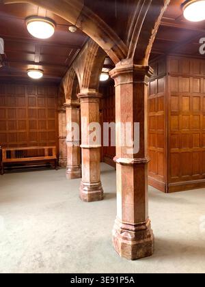 Bletchley Park House Buckinghamshire berühmtes Gebäude und Park, das im 11. Weltkrieg für Codebrecher-Artefakte aus dem damaligen Museumsinneren genutzt wurde Stockfoto
