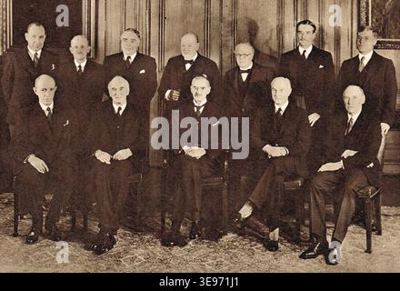 Britisches Kriegskabinett von Premierminister Neville Chamberlain im November 1939 Stockfoto