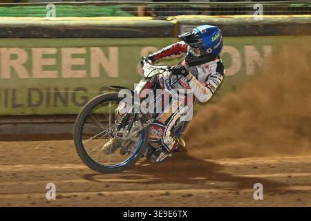 Jake Allen von Redcar Bears tritt am Freitag, den 17. April 2026, in der ECCO Arena in Middlesbrough in der 13. Runde des Knockout Cup Quarter Final First Leg Match zwischen Redcar Bears und Edinburgh Monarchs vor. (Foto: Trevor Wilkinson | MI News) Credit: MI News & Sport /Alamy Live News Stockfoto