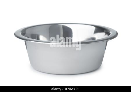 Leere Edelstahlschale isoliert auf weiß Stockfoto
