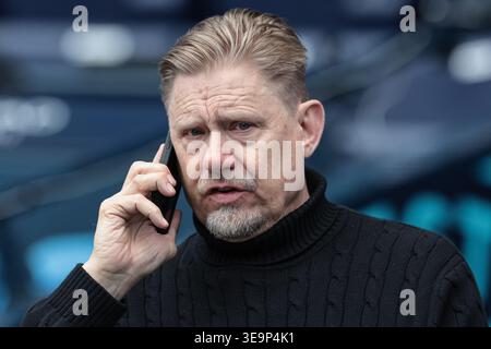 Manchester, Großbritannien. April 2026. Peter Schmeichel während des Premier League-Spiels Manchester City gegen Arsenal im Etihad Stadium, Manchester, Vereinigtes Königreich am 19. April 2026 (Foto: Mark Cosgrove/News Images) Credit: News Images LTD/Alamy Live News Stockfoto