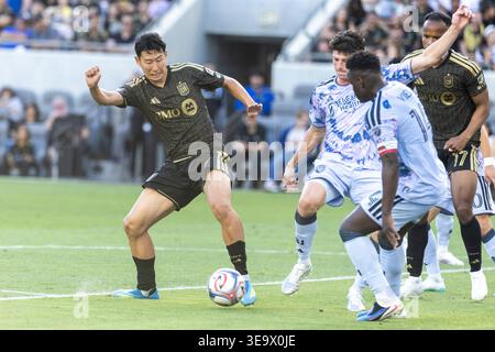 Los Angeles, Usa. April 2026. Der Sohn Heung-Min (7) des FC Los Angeles wetteiferte am Sonntag, den 19. April 2026 in Los Angeles gegen die San Jose Erdbeben bei einem MLS-Fußballspiel im BMO Stadium. Quelle: SOPA Images Limited/Alamy Live News Stockfoto