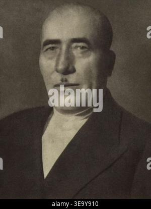 Mir Bashir Gasimow (1900–1983) war ein aserbaidschanischer sowjetischer Politiker und stellvertretender Vorsitzender des Präsidiums des Obersten Sowjets der Sowjetunion. Seine Beiträge zur sowjetischen Politik, insbesondere in Aserbaidschan, und seine Führungspositionen, waren von entscheidender Bedeutung für die Gestaltung des politischen Umfelds in der Sowjetunion Mitte des 20. Jahrhunderts. Stockfoto
