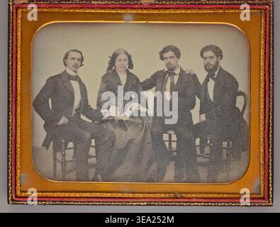 Untitled (Portrait of Three Men and One Woman) von Unknown Maker, 1857, vier formell gekleidete Figuren im Studio-Setting für Gruppenporträt posierten Stockfoto