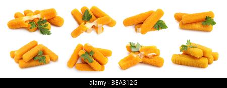 Köstliche gebratene Käsestäbchen isoliert auf weiß, Set Stockfoto