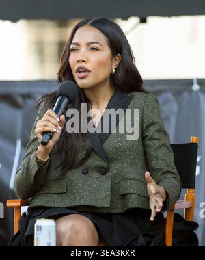 19. April 2026 – Los Angeles, Kalifornien, USA – EMMA GREDE spricht beim Los Angeles Times Festival of Books 2026 auf dem Campus der University of Southern California. (Credit Image: © Brian Cahn/ZUMA Press Wire) NUR REDAKTIONELLE VERWENDUNG! Nicht für kommerzielle ZWECKE! Stockfoto