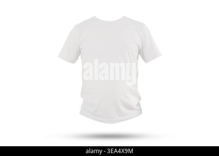 Modell eines leeren weißen T-Shirts mit weichem Schatten auf hellgrauem Hintergrund, geeignet für Branding, Druckdesign und Bekleidungswerbung Stockfoto