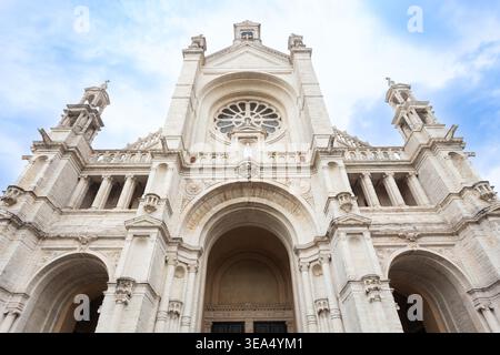 Blick auf die St. Katharinenkirche oder die Eglise Sainte Katharinenkirche in Brüssel, Belgien Stockfoto
