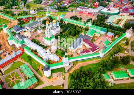 St. Sergius Trinity Lavra Kloster Luftpanorama in Sergiyev Posad Stadt, Goldener Ring von Russland Stockfoto