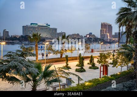 Promenade entlang des Nils in Kairo, Ägypten, Afrika Stockfoto