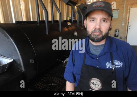 Porträt von Pitmaster Lance Kirkpatrick von Stiles Switch BBQ & Brew, Austin, Texas, 2. März 2012. (Foto: John Anderson/The Austin Chronicle) Stockfoto