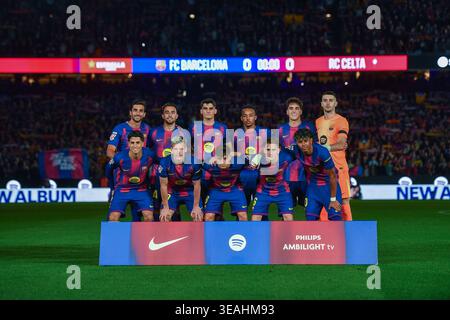 Barcelona, Esp. April 2026. FC BARCELONA gegen RC CELTA 22. April 2026 das FC Barcelona Team während des Spiels zwischen FC Barcelona und Celta de Vigo entsprechend dem dreißigsten Tag der La Liga EA Sports im Spotify Camp Nou in Barcelona, Spanien. Quelle: Rosdemora/Alamy Live News Stockfoto