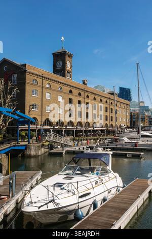 England, London, Wapping, St. Katherine Dock Stockfoto