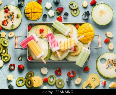 Eis, Eis, Eis, Eis, eis, eis, eis, Eis, Eis, Eis, Eis Stockfoto