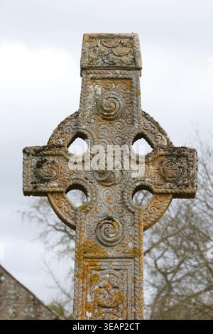 Keltisches Kreuz bedeckt mit Flechten. Kinnersley, Herefordshire. UK Stockfoto