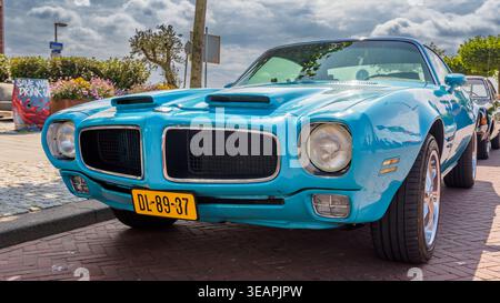 Pontiac Firebird Formula 400 beim National Oldtimer Day 2025 in Lelystad, Niederlande Stockfoto