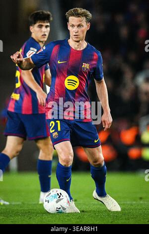 Barcelona, Espagne. April 2026. Frenkie DE JONG von Barcelona während des spanischen Meisterschaftsspiels der LaLiga zwischen FC Barcelona und RC Celta am 22. April 2026 im Camp Nou Stadion in Barcelona, Spanien - Foto Sergio Ros/Matthieu Mirville/DPPI Credit: DPPI Media/Alamy Live News Stockfoto