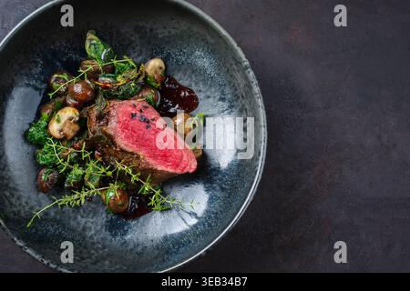 Roastbeef, Filet Mignon, Tournedos, Chateaustück, Roastbeefs, Filet Mignons Stockfoto