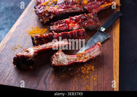 Sparerippchen, Schweinerippchen, Lendenrippchen, Sparerib, Sparerippchen Stockfoto