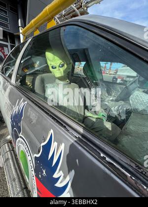 Alien Fresh Jerky ROAD ATTRACTION, Alien Show 8. Juni 2021 in Baker California. Foto: Jennifer Graylock-Alamy 917-519-7666 Stockfoto