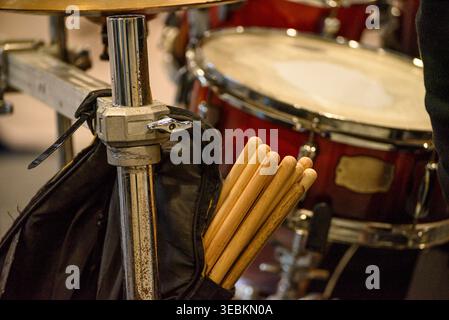 Schlaggeräte in einem Musikstudio das Konzept der Kreativität Stockfoto