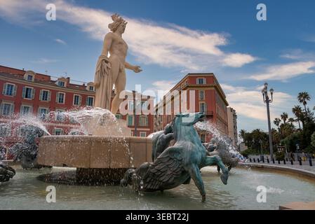 Apollo in Fontaine du Soleil in Place Massena, Nizza, Frankreich Stockfoto