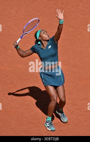 Coco Gauff aus den Vereinigten Staaten gegen Linda Noskova aus Tschechien während des Mutua Madrid Open Frauenspiels am 8. Tag 2026 in La Caja Magica Stockfoto