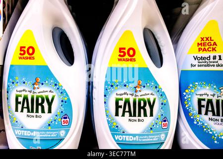 London UK, 29. April 2026, Fairy Laundry Detergent Liquid With No People Stockfoto