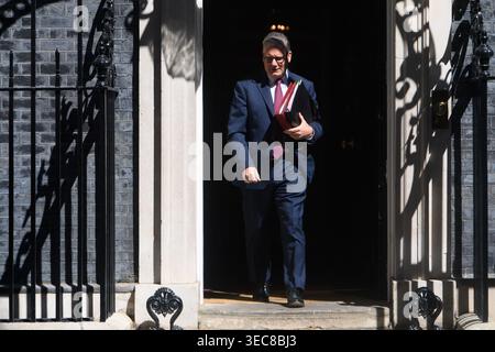 London, Großbritannien. April 2026. Der britische Premierminister Sir Keir Starmer verlässt die Downing Street für PMQs. Quelle: Justin Ng/Alamy Live News. Stockfoto