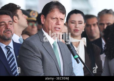 Sao Paulo, Brasilien. April 2026. Gouverneur von Sao Paulo, Tarcisio de Freitas, während der Einweihungszeremonie von Colonel Glauce Anselmo Cavalli zum Kommandeur der Militärpolizei des Staates Sao Paulo, an diesem Mittwoch, den 29. April 2026, in der Militärakademie von Barro Branco, nördliche Region von Sao Paulo. Quelle: Brazil Photo Press/Alamy Live News Stockfoto