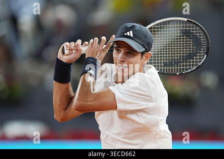 Rafael Jodar von Spanien gegen Jannik Sinner von Italien während der Mutua Madrid Open 2026, ATP Masters 1000 und WTA 1000 am 29. April 2026 in La Caja Magica in Madrid, Spanien Stockfoto