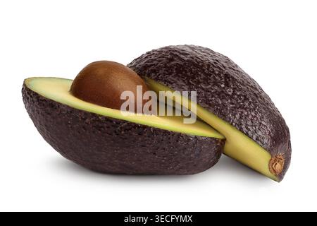 Halbe Avocado isoliert auf weißem Hintergrund Nahaufnahme Stockfoto