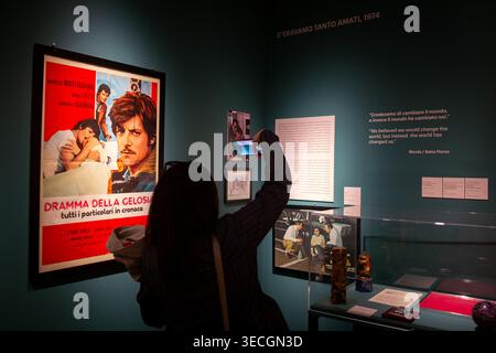 Rom, Rm, Italien. April 2026 30. Die Ausstellung, die Ettore Scola, Regisseur und Drehbuchautor, gewidmet ist, eröffnet am 2. Mai. Zehn Jahre nach seinem Tod feiert die Ausstellung sein kreatives und menschliches Erbe mit einer immersiven Reise durch die Vision und das Werk eines der besten Protagonisten des italienischen Kinos. (Kreditbild: © Marco Di Gianvito/ZUMA Press Wire) NUR REDAKTIONELLE VERWENDUNG! Nicht für kommerzielle ZWECKE! Stockfoto