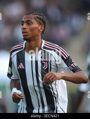 Mailand, Italien. April 2026. Enzo Keutgen von Juventus beim Finale der Atalanta U20 gegen Juventus U20 Primavera Coppa Italia in der Arena Civica Gianni Brera, Mailand. Der Bildnachweis sollte lauten: Jonathan Moscrop/Sportimage Credit: Sportimage Ltd/Alamy Live News Stockfoto