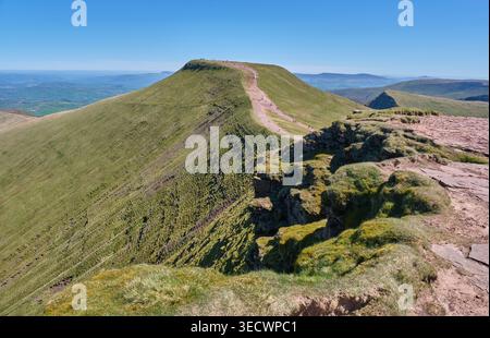 Pen y Fan von Corn du im Bannau Brycheiniog (Brecon Beacons) National Park, Powys, Wales Stockfoto