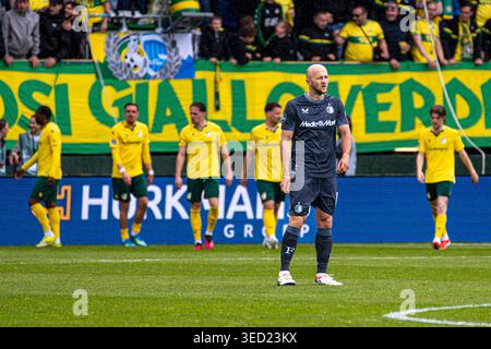 Gernot Trauner aus Feyenoord Rotterdam sieht niedergeschlagen aus, nachdem er sein Team am 3. Mai 2026 im Fortuna Sittard Stadion in Sittard, Niederlande, beim niederländischen Eredivisie-Spiel zwischen Fortuna Sittard und Feyenoord Rotterdam das erste Tor gestanden hat. (Quelle: Kevin Senders/MTB-Photo/Alamy Live News) Stockfoto
