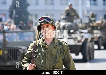 Pilsen, Tschechische Republik. Mai 2026. Befreiungsfest Pilsen, 81. Jahrestag der Befreiung Pilsens durch die amerikanische Armee, fortgesetzt durch den Konvoi der Freiheit in Pilsen, Tschechische Republik, am 3. Mai 2026. Quelle: Miroslav Chaloupka/CTK Photo/Alamy Live News Stockfoto