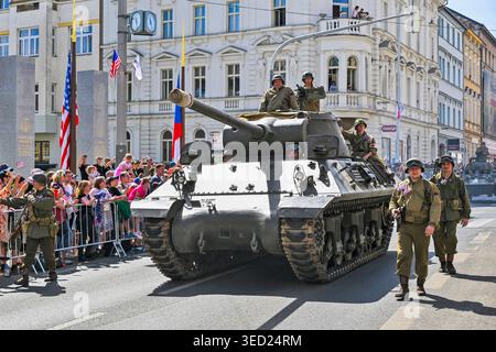 Pilsen, Tschechische Republik. Mai 2026. Befreiungsfest Pilsen, 81. Jahrestag der Befreiung Pilsens durch die amerikanische Armee, fortgesetzt durch den Konvoi der Freiheit in Pilsen, Tschechische Republik, am 3. Mai 2026. Quelle: Miroslav Chaloupka/CTK Photo/Alamy Live News Stockfoto