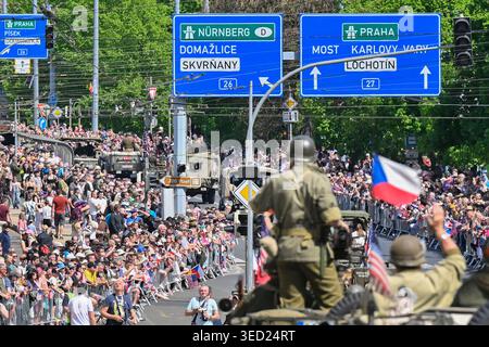 Pilsen, Tschechische Republik. Mai 2026. Befreiungsfest Pilsen, 81. Jahrestag der Befreiung Pilsens durch die amerikanische Armee, fortgesetzt durch den Konvoi der Freiheit in Pilsen, Tschechische Republik, am 3. Mai 2026. Quelle: Miroslav Chaloupka/CTK Photo/Alamy Live News Stockfoto