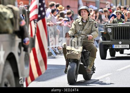 Pilsen, Tschechische Republik. Mai 2026. Befreiungsfest Pilsen, 81. Jahrestag der Befreiung Pilsens durch die amerikanische Armee, fortgesetzt durch den Konvoi der Freiheit in Pilsen, Tschechische Republik, am 3. Mai 2026. Quelle: Miroslav Chaloupka/CTK Photo/Alamy Live News Stockfoto