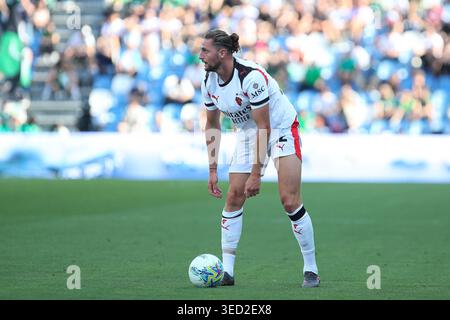 Reggio Emilia, Italien. Mai 2026. Adrien Rabiot vom AC Milan im Spiel zwischen US Sassuolo Calcio und AC Milan im Mapei Stadion - Citta del Tricolore in Reggio Emilia (Italien), 3. Mai 2026. Quelle: Insidefoto/Alamy Live News Stockfoto