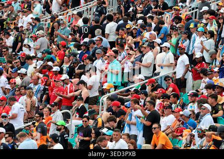 Miami, USA. Mai 2026. Rundumatmosphäre – Fans auf der Tribüne. 03.05.2026. Formel-1-Weltmeisterschaft, Rd 4, Miami Grand Prix, Miami, Florida, USA, Wettkampftag. Quelle: James Moy/Alamy Live News Stockfoto