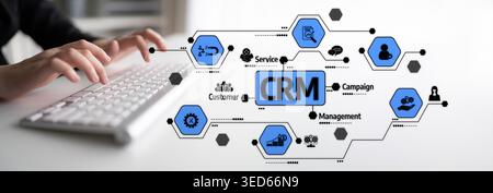 Dieses kreative Bild veranschaulicht das Konzept des Customer Relationship Management mit Symbolen, die Service, Management und Kundeninteraktionen kennzeichnen Stockfoto