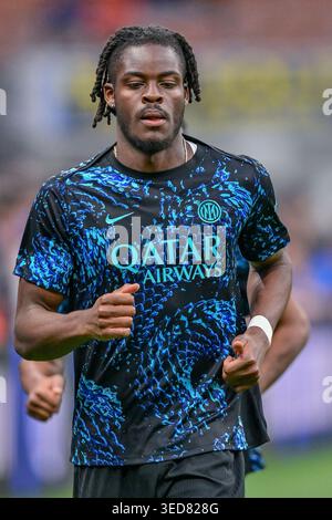 Mailand, Italien. Mai 2026. Yann Bisseck aus Inter Mailand wurde 2025/26 während des Fußballspiels zwischen Inter Mailand und Parma im Stadion San Siro gesehen. Endpunktzahl; Inter Mailand 2: 0 Parma. Quelle: SOPA Images Limited/Alamy Live News Stockfoto
