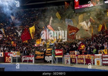 Rom, Italien. Mai 2026. Anhänger der Serie A Enilive zwischen AS Roma und ACF Fiorentina im Stadio Olimpico am 4. Mai 2026 in Rom Credit: Giuseppe Maffia/Alamy Live News Stockfoto